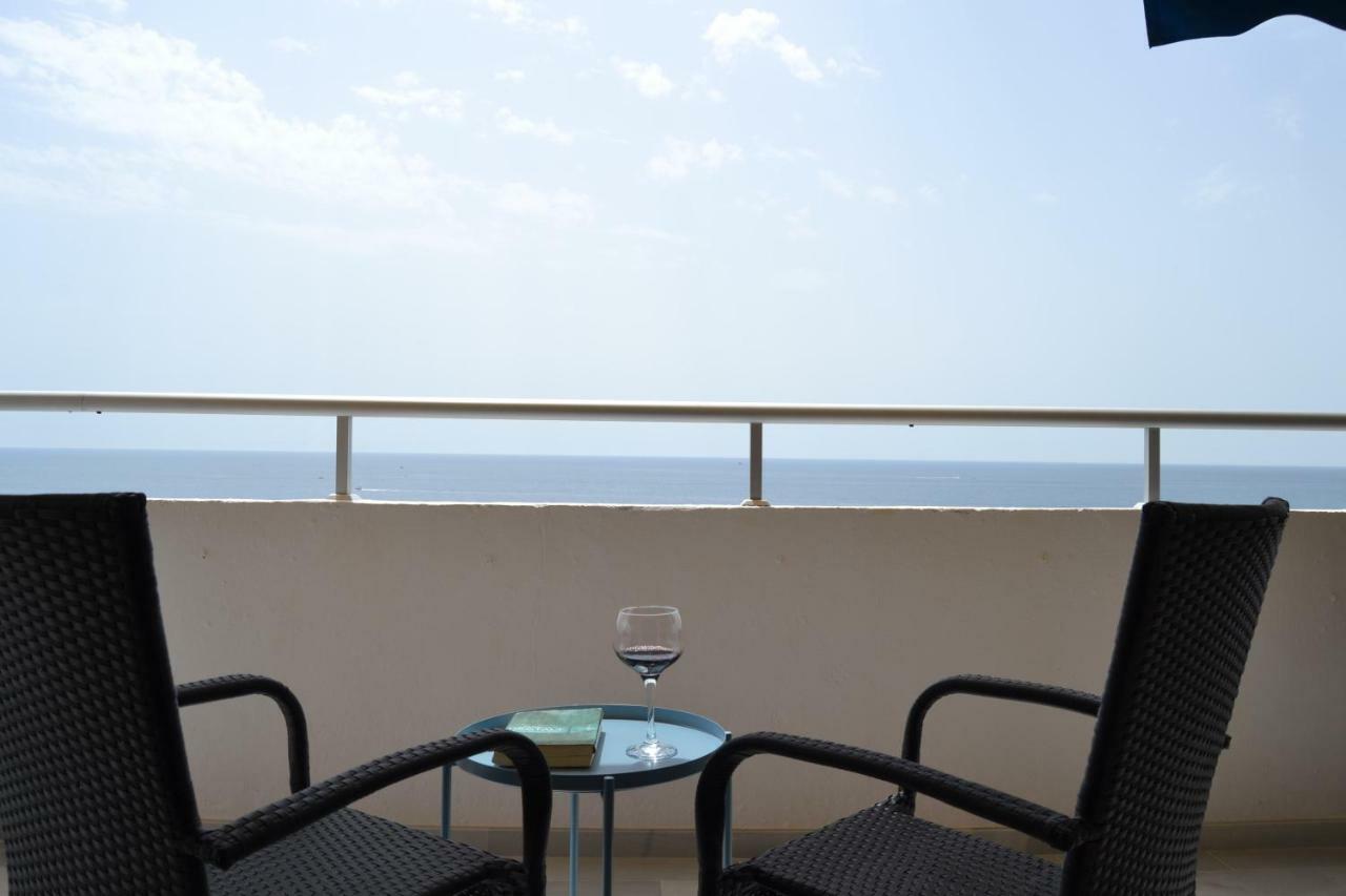 Beach Front Penthouse - 푸엔히롤라 외부 사진