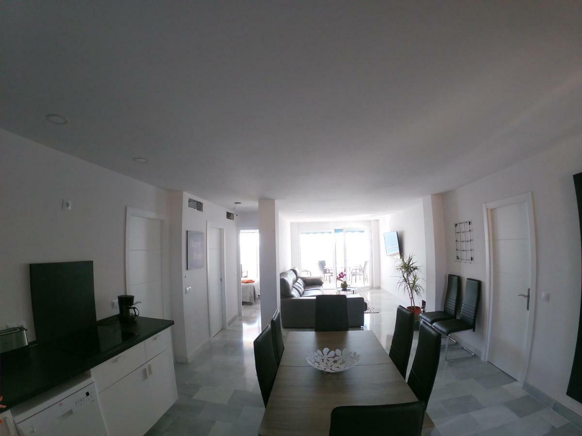 Beach Front Penthouse - 푸엔히롤라 외부 사진